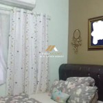 Canva 900 x 1600