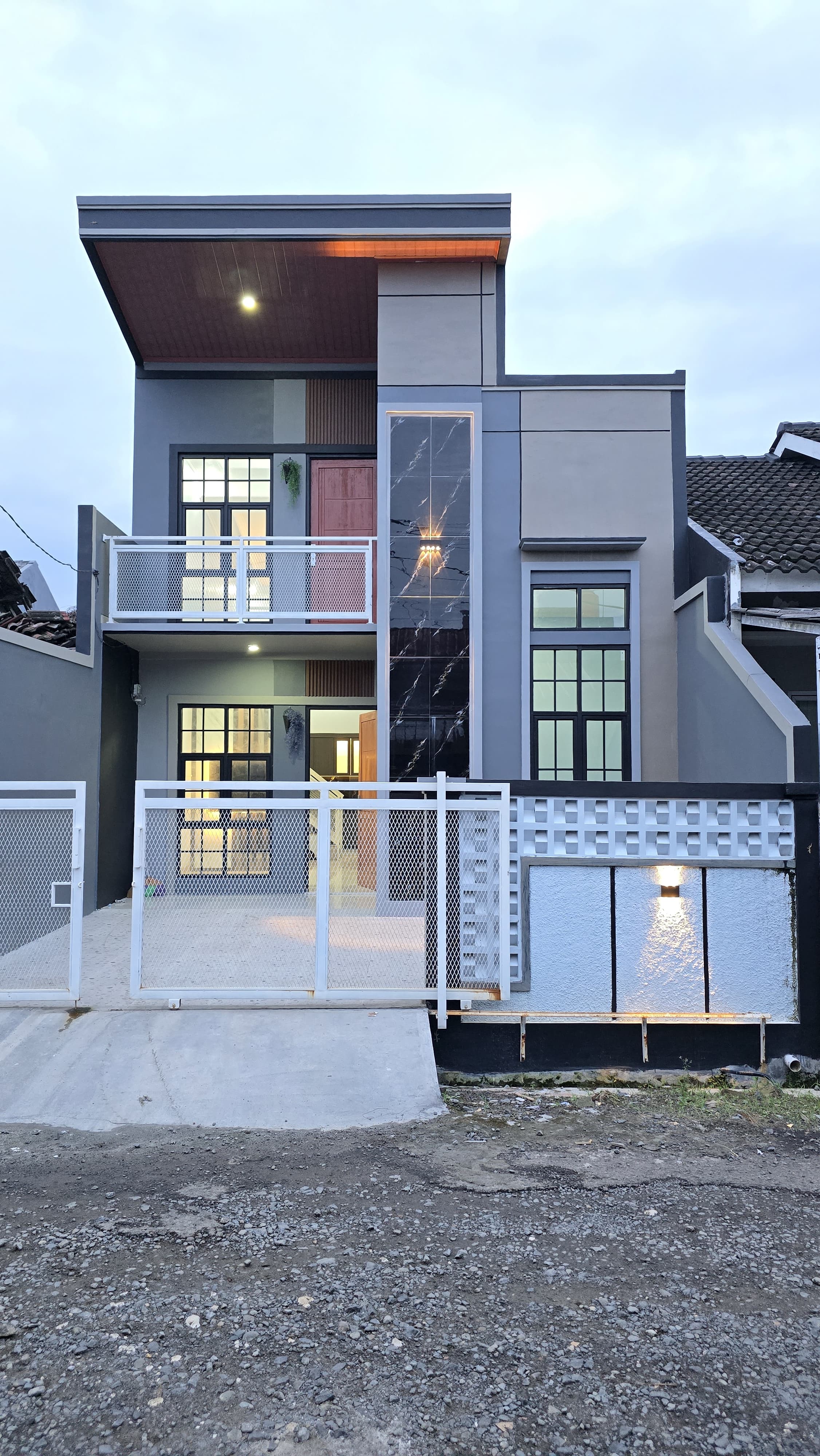 RUMAH FULL RENOVASI – CITRA INDAH