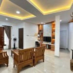 Canva 1600 x 1200 (2)