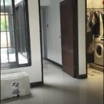 1000506828